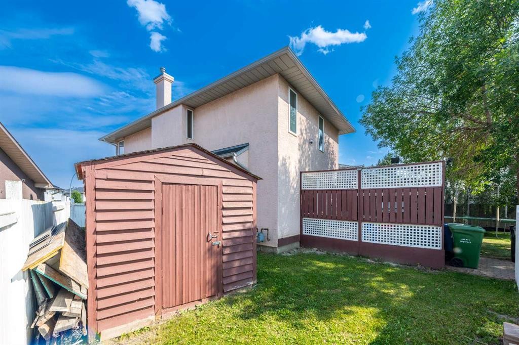 56 Martinglen Place Ne, Calgary, AB