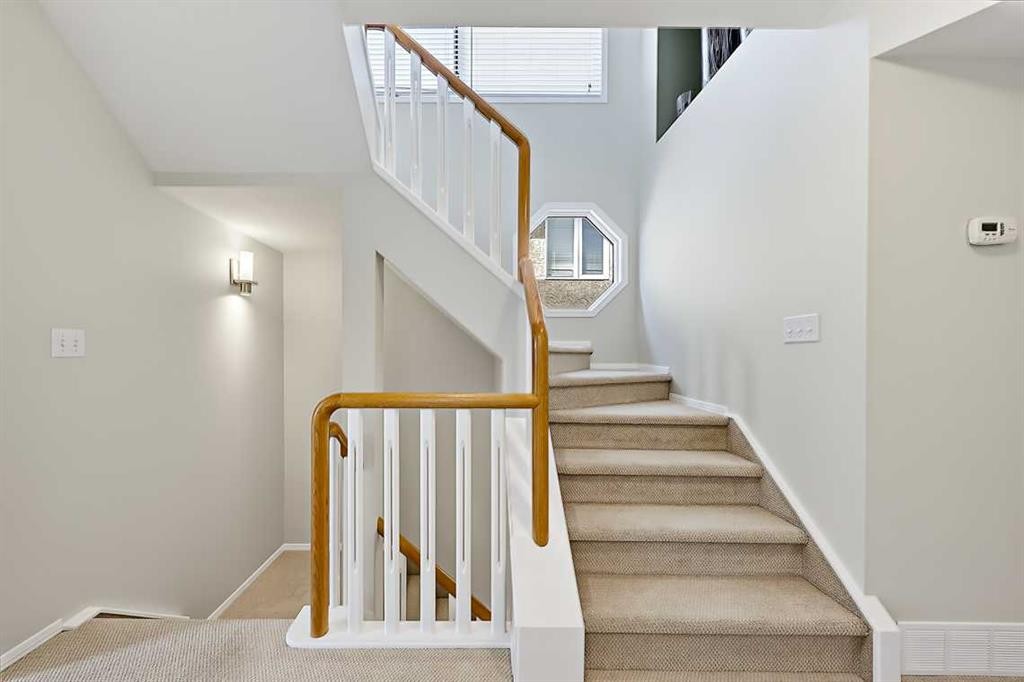 532 54 Avenue Sw, Calgary, AB