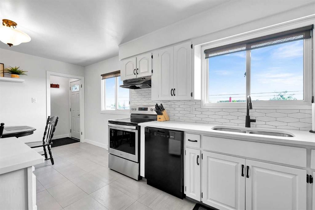 7112 Fountain Road Se, Calgary, AB