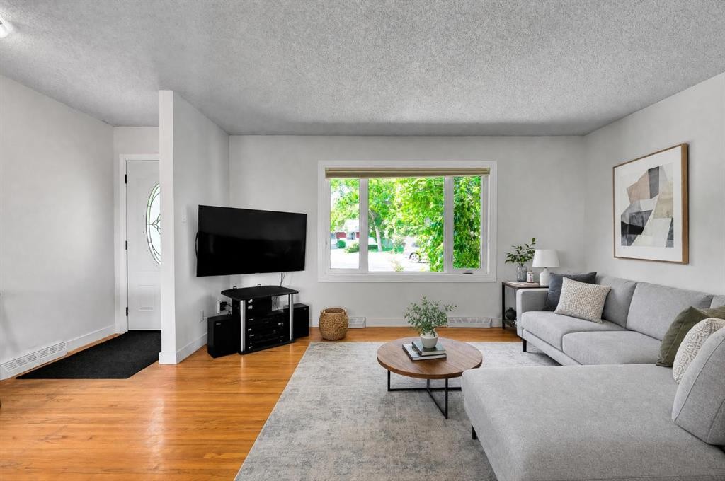 7112 Fountain Road Se, Calgary, AB