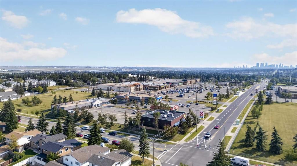 8335 Centre Street Nw, Calgary, AB