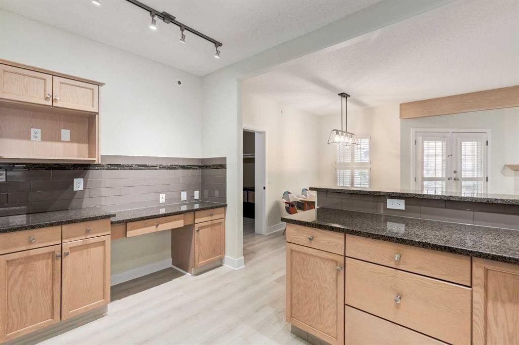 107 Patterson View Sw, Calgary, AB