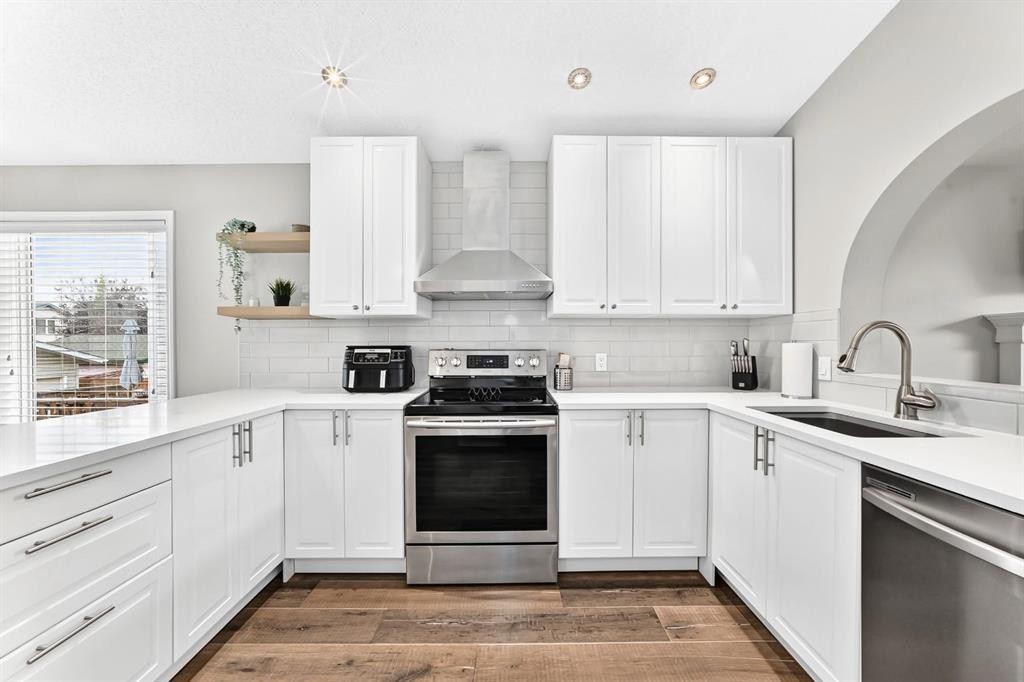 193 Mt Aberdeen Circle Se, Calgary, AB