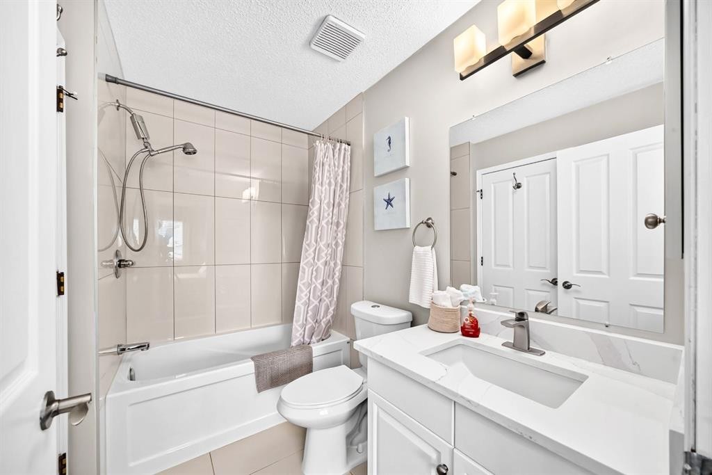 193 Mt Aberdeen Circle Se, Calgary, AB