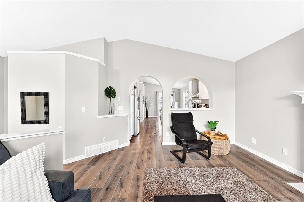 193 Mt Aberdeen Circle Se, Calgary, AB