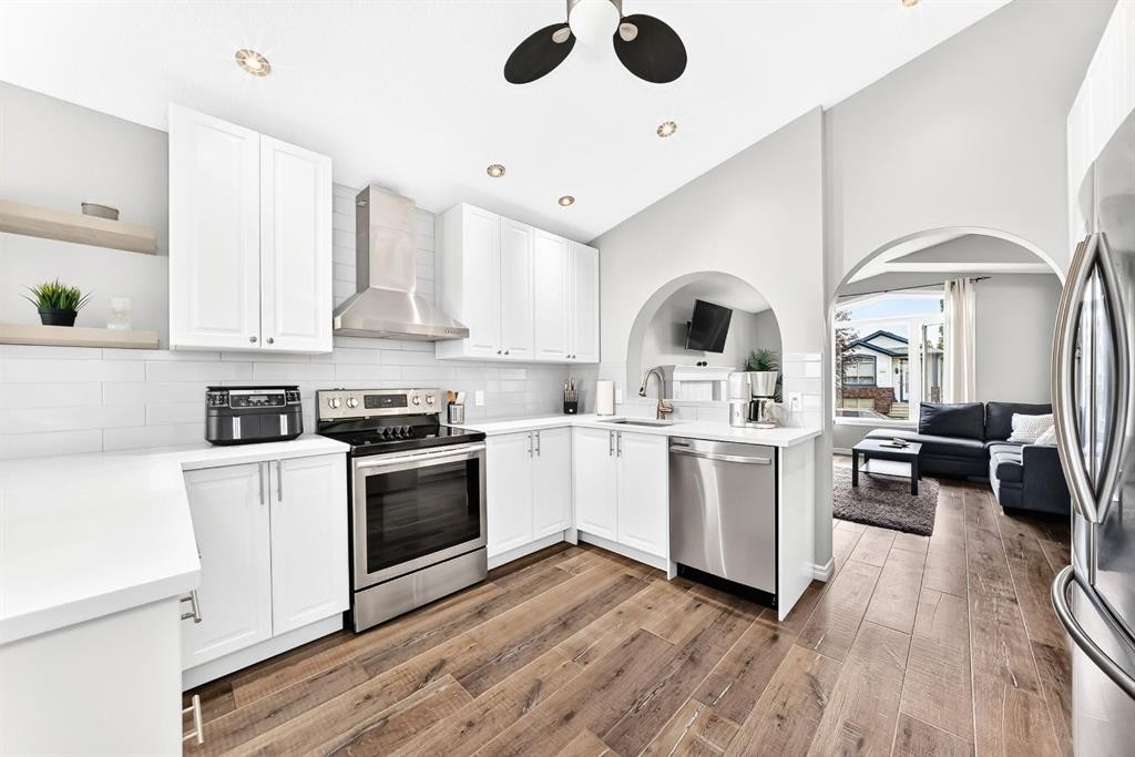 193 Mt Aberdeen Circle Se, Calgary, AB