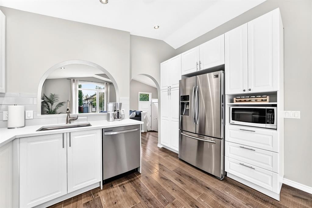 193 Mt Aberdeen Circle Se, Calgary, AB