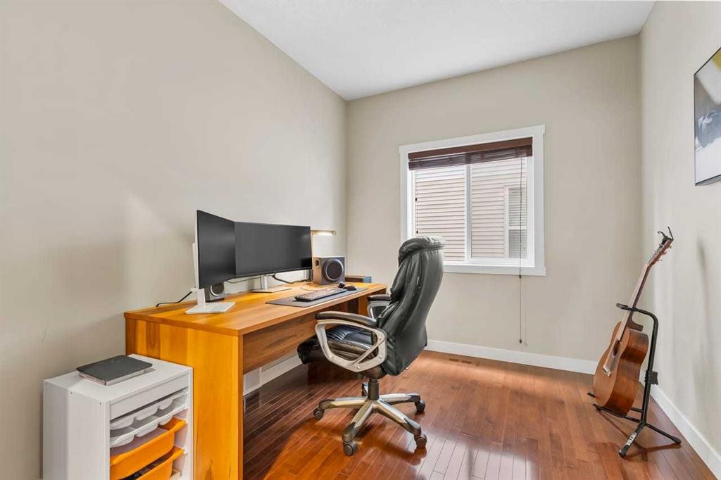 125 Cougarstone Manor Sw, Calgary, AB