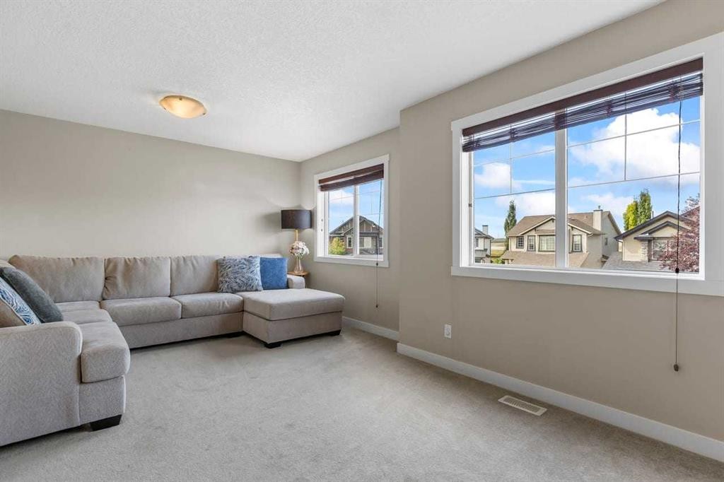 125 Cougarstone Manor Sw, Calgary, AB