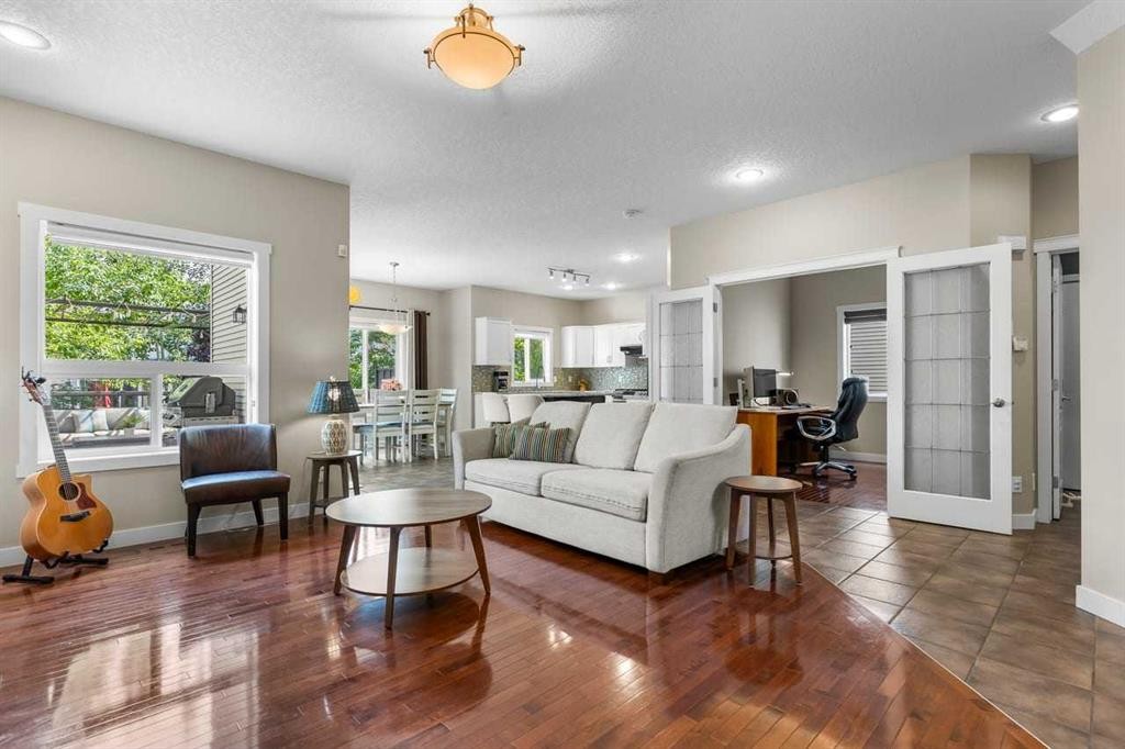 125 Cougarstone Manor Sw, Calgary, AB