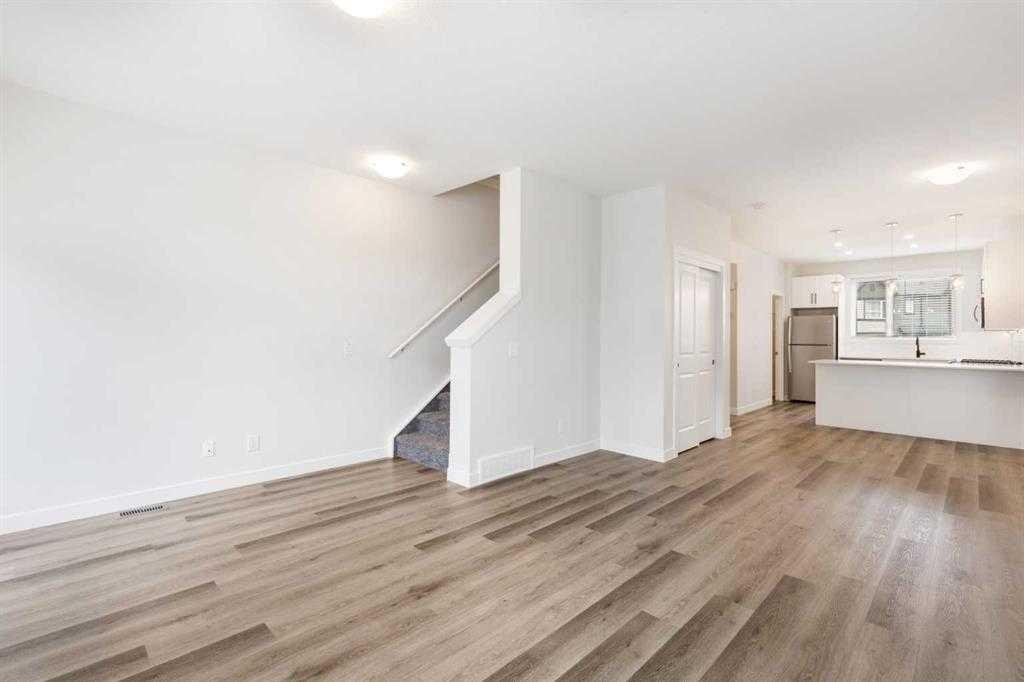 30 Evanscrest Park Nw, Calgary, AB