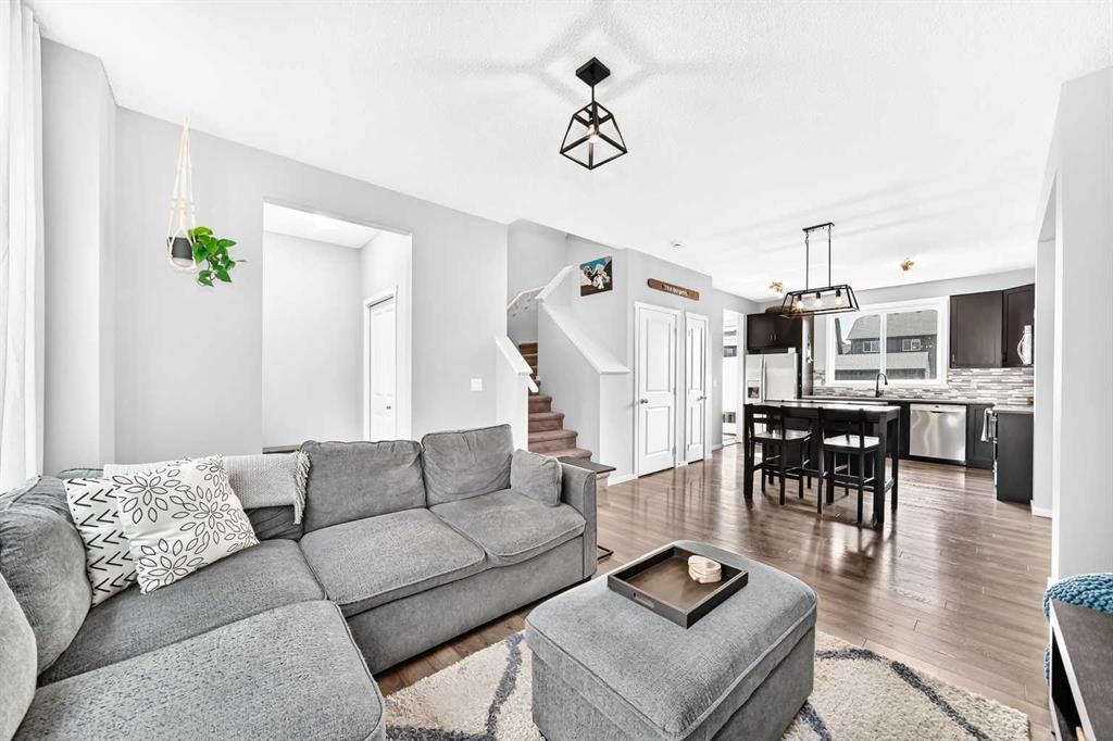 680 Walden Drive Se, Calgary, AB