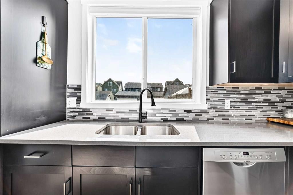 680 Walden Drive Se, Calgary, AB