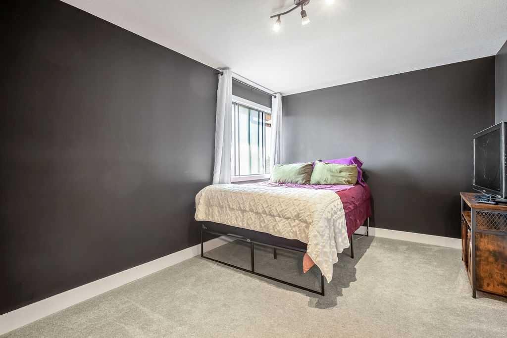 68 Falconridge Close Ne, Calgary, AB
