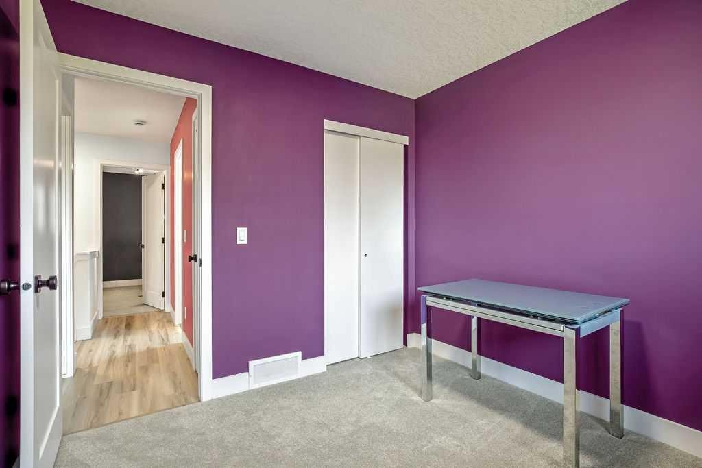 68 Falconridge Close Ne, Calgary, AB