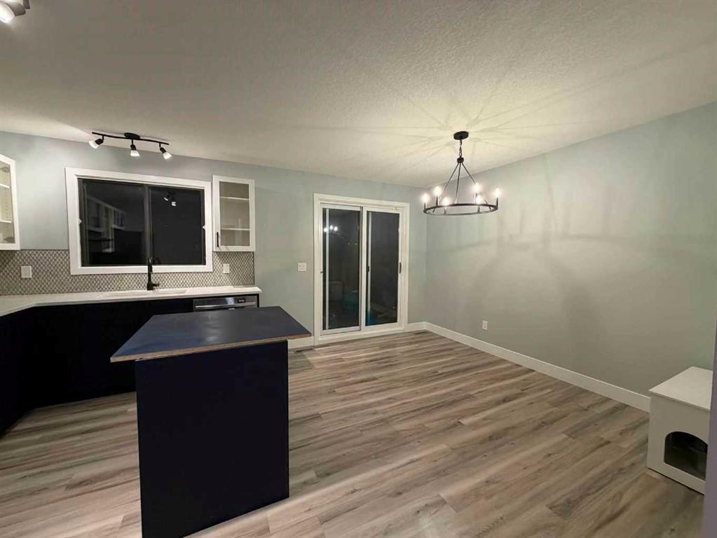 68 Falconridge Close Ne, Calgary, AB