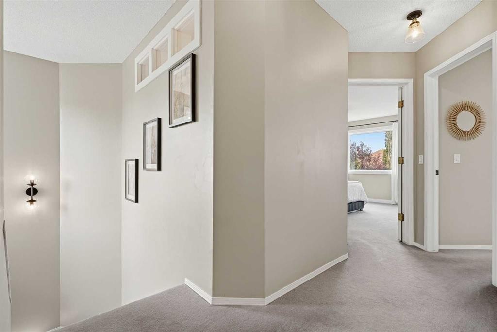 321 Douglas Ridge Circle Se, Calgary, AB