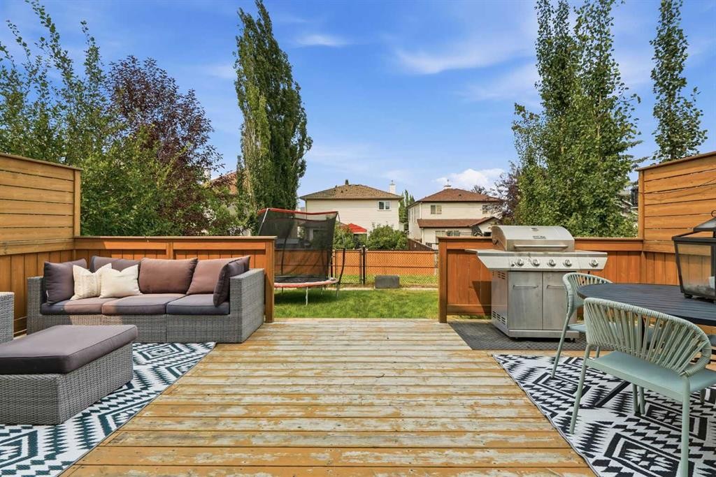 321 Douglas Ridge Circle Se, Calgary, AB