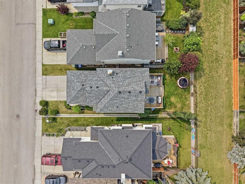 321 Douglas Ridge Circle Se, Calgary, AB