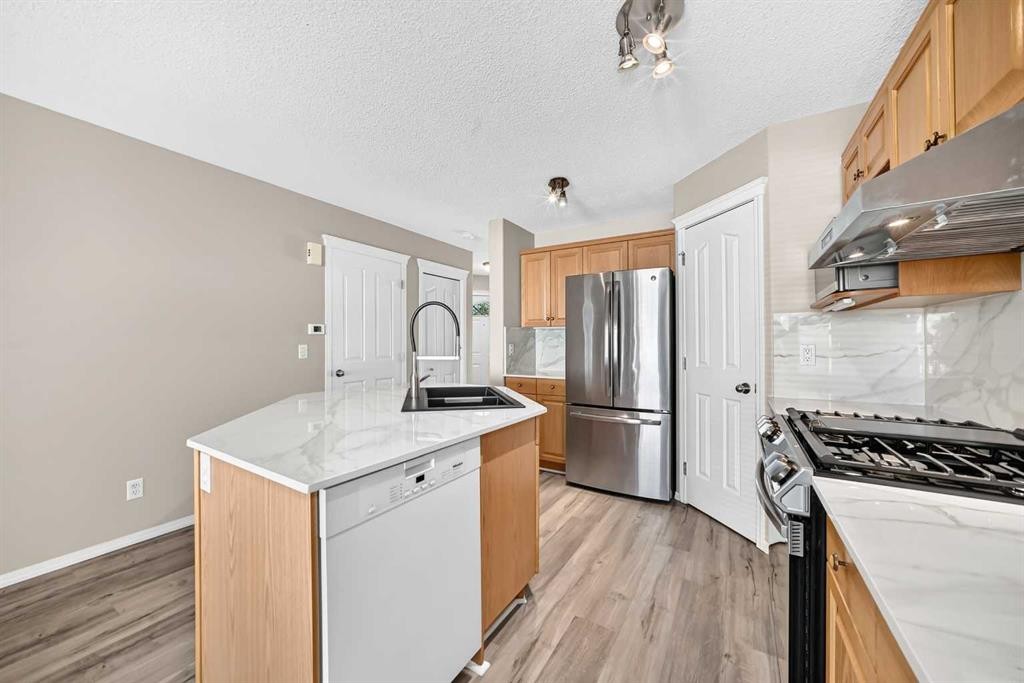 22 Cramond Crescent Se, Calgary, AB