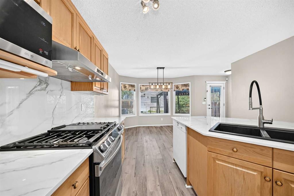 22 Cramond Crescent Se, Calgary, AB