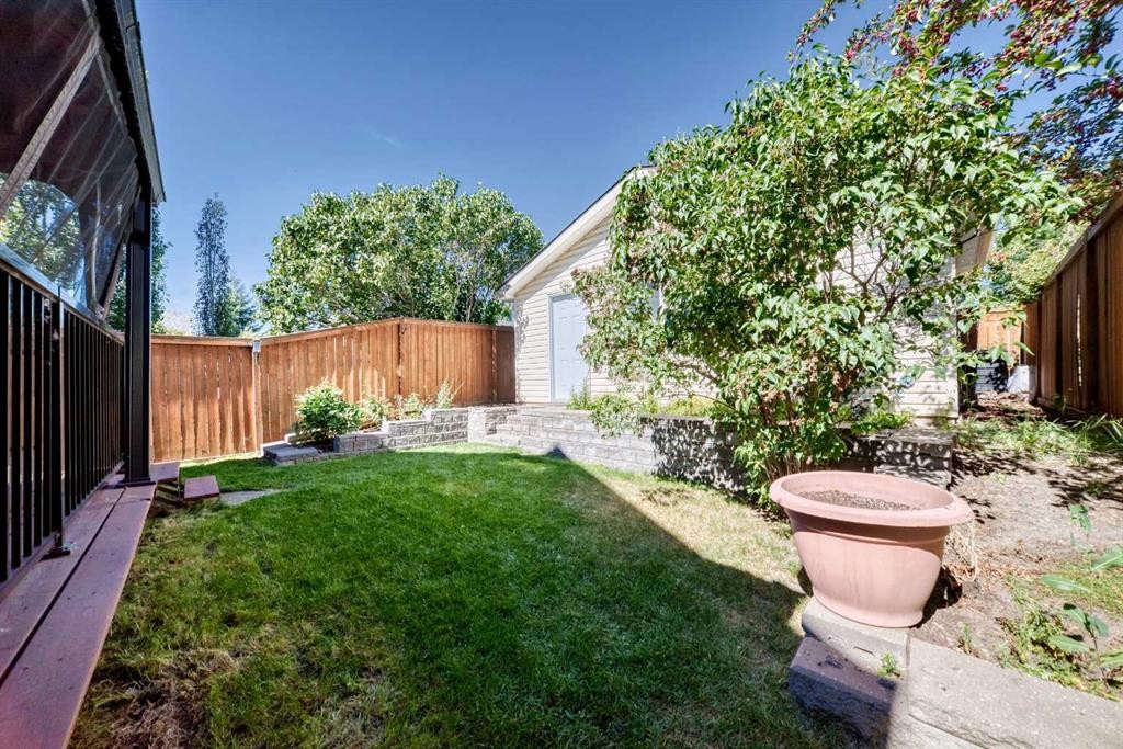 22 Cramond Crescent Se, Calgary, AB