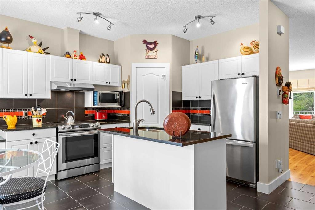 87 Hamptons Link Nw, Calgary, AB