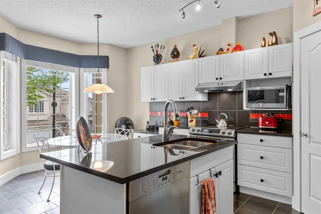 87 Hamptons Link Nw, Calgary, AB