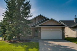 220 Cimarron Court Okotoks, AB T1S 1R7