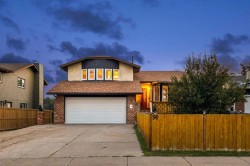 90 Glenhill Drive Cochrane, AB T4C 1H1
