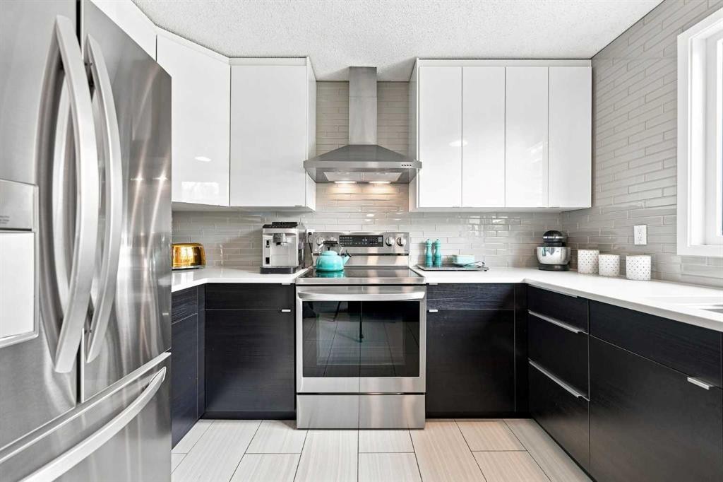 267 Brookgreen Drive Sw, Calgary, AB