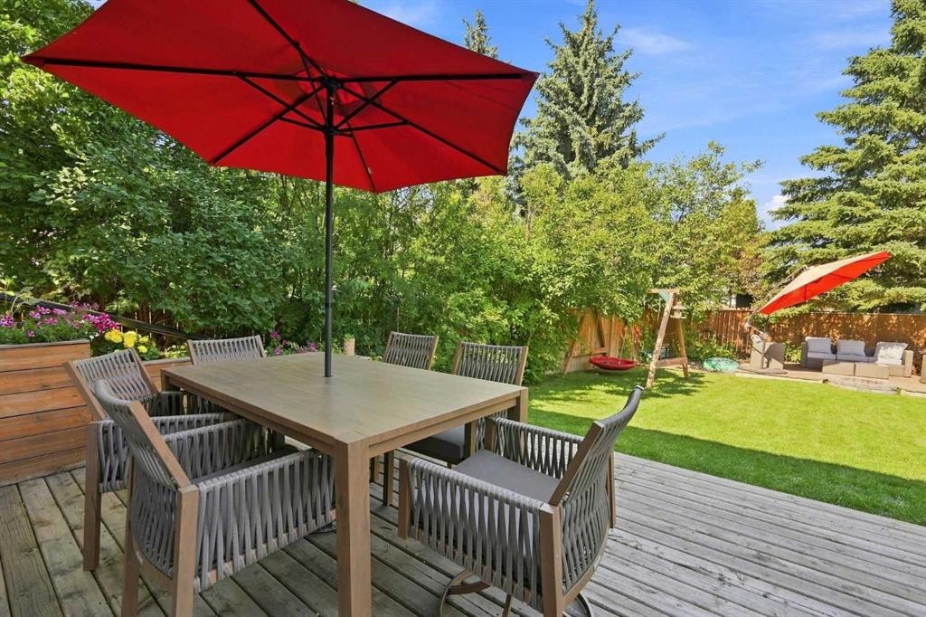 267 Brookgreen Drive Sw, Calgary, AB