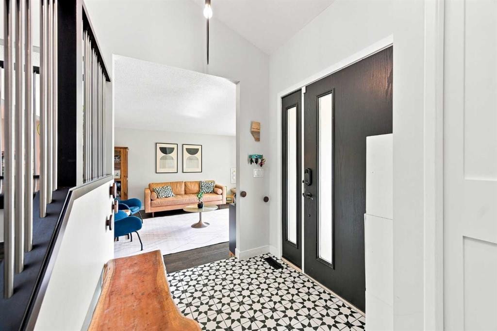 267 Brookgreen Drive Sw, Calgary, AB