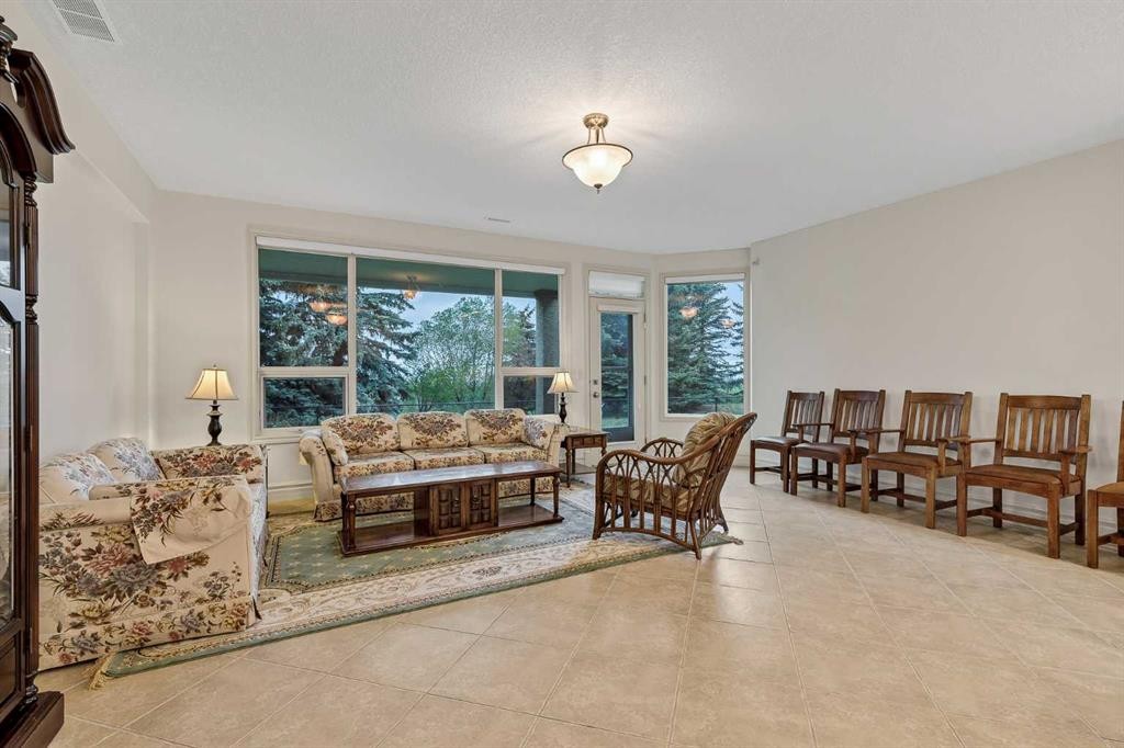 4592 Hamptons Way Nw, Calgary, AB