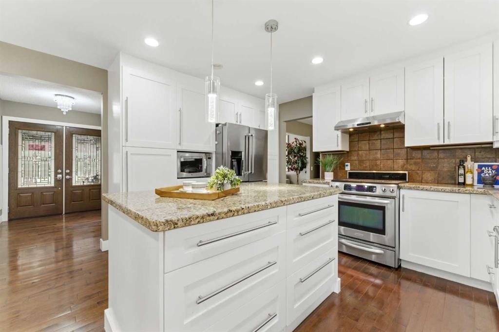 36 Varsity Estates Court Nw, Calgary, AB