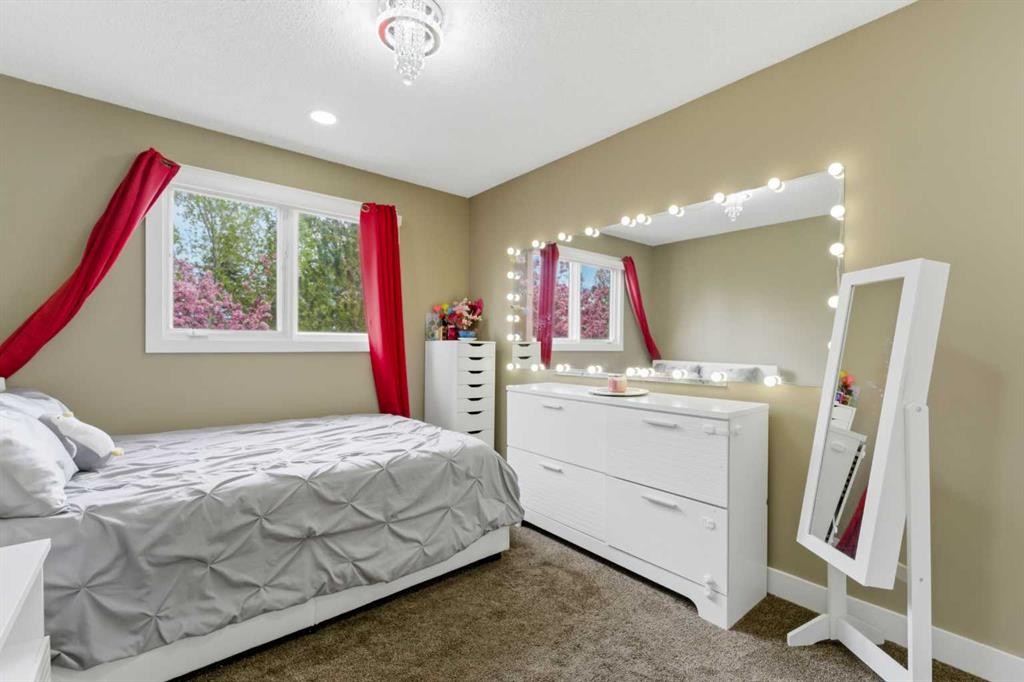 36 Varsity Estates Court Nw, Calgary, AB