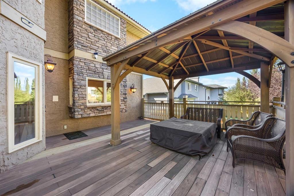 52 Edgeview Road Nw, Calgary, AB