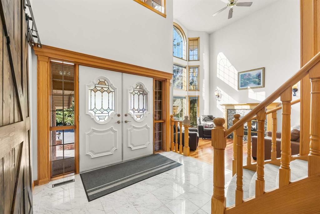 52 Edgeview Road Nw, Calgary, AB