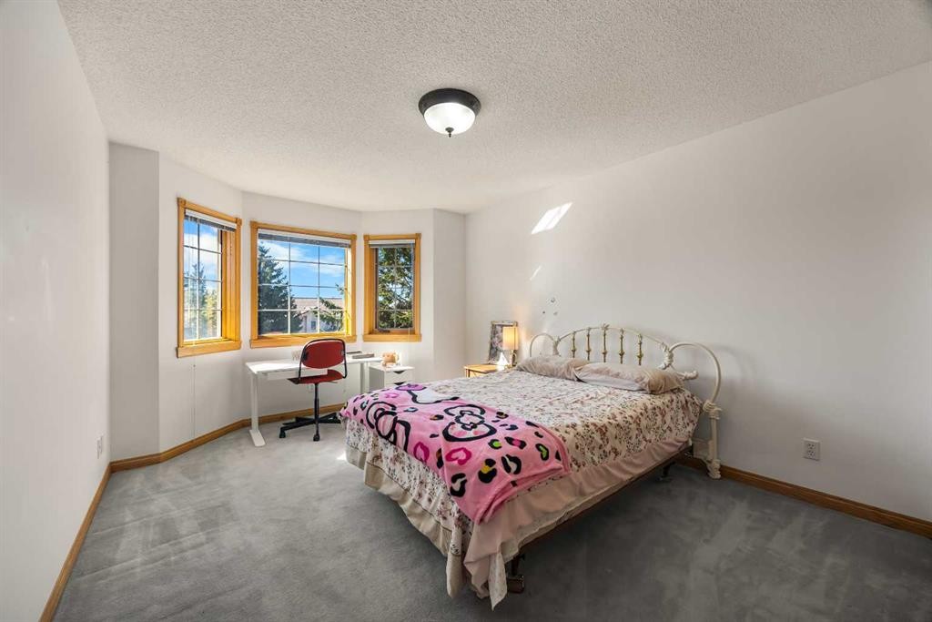 52 Edgeview Road Nw, Calgary, AB