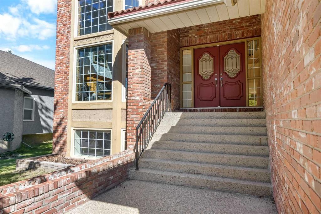 52 Edgeview Road Nw, Calgary, AB