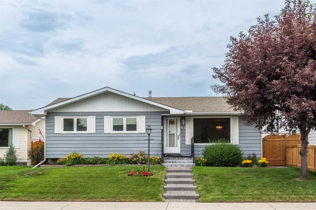163 Lake Sylvan Close Se, Calgary, AB