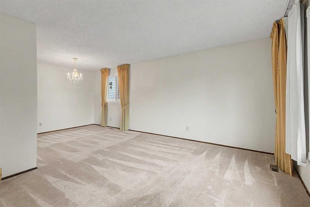 163 Lake Sylvan Close Se, Calgary, AB