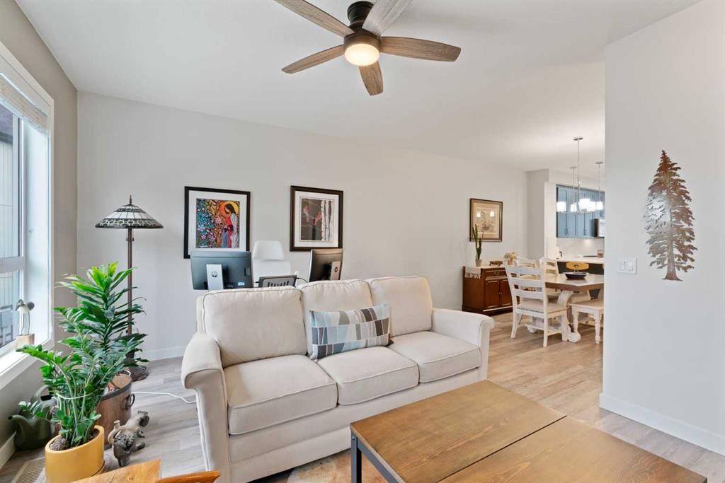 204-15 Evanscrest Park Nw, Calgary, AB