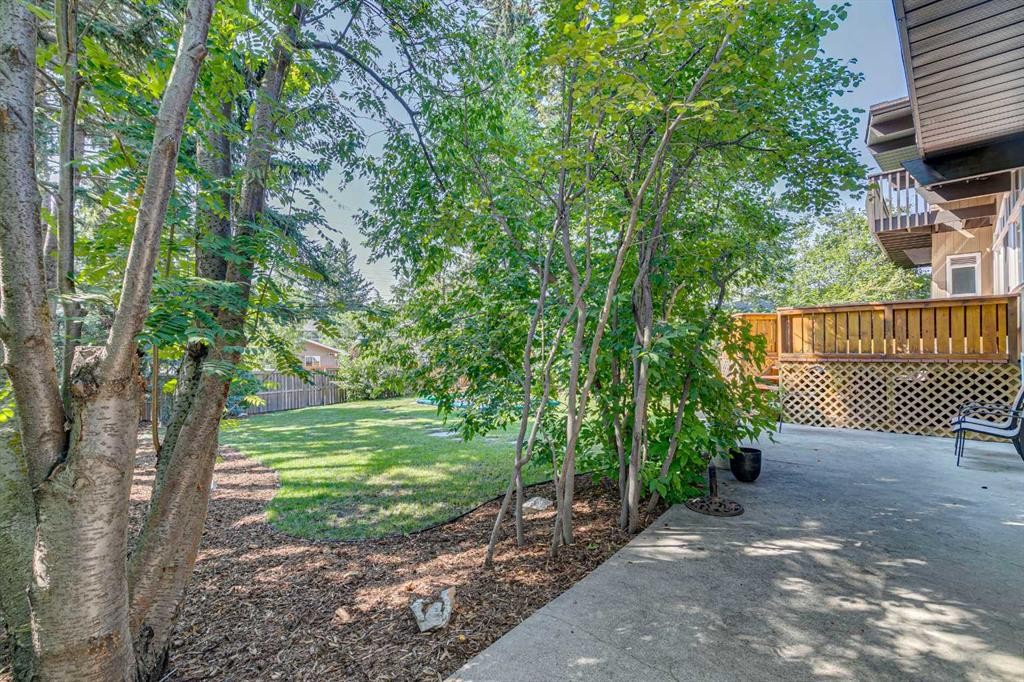 1423 75 Avenue Sw, Calgary, AB