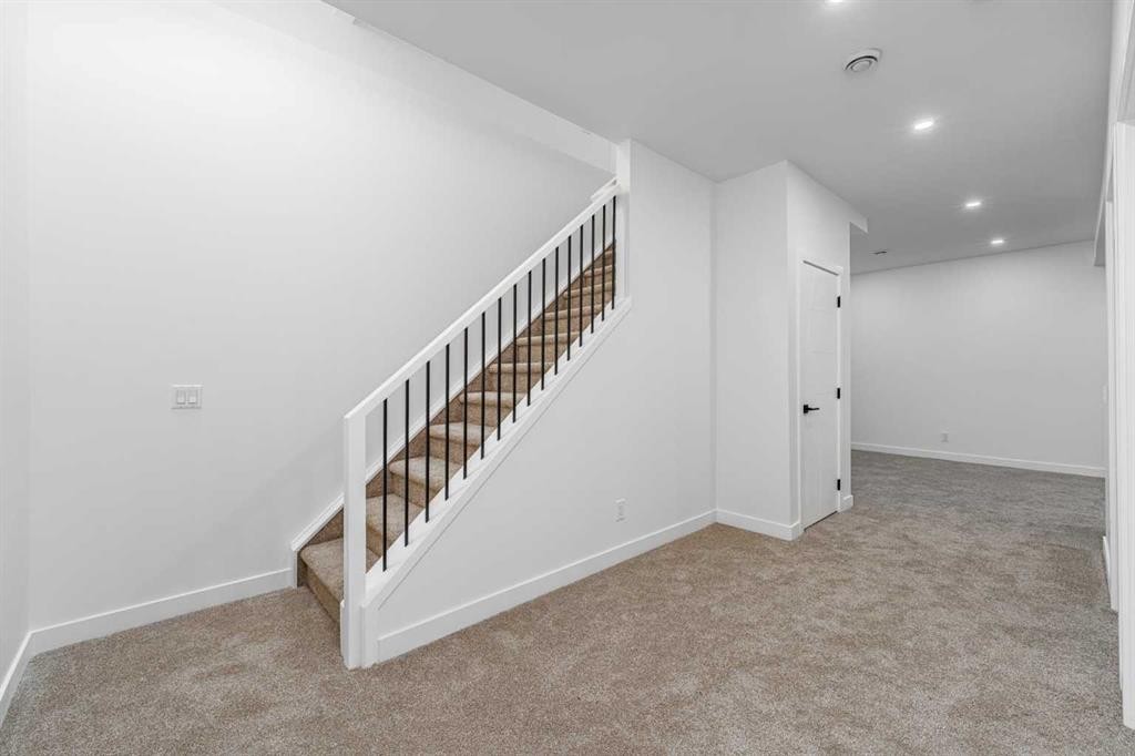 423 Hendon Drive Nw, Calgary, AB