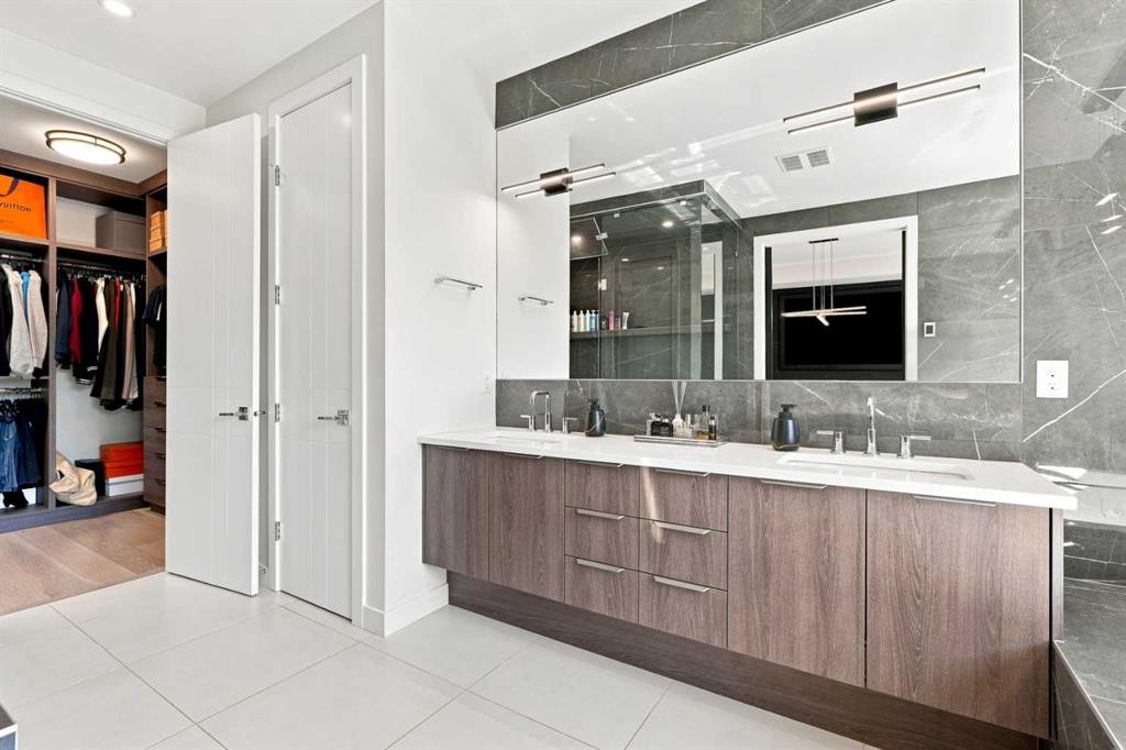 421 29 Avenue Ne, Calgary, AB