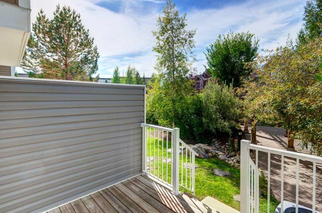 409 Cranberry Park Se, Calgary, AB