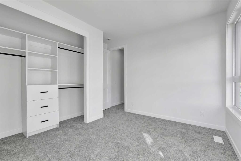 4903 Bowness Road Nw, Calgary, AB