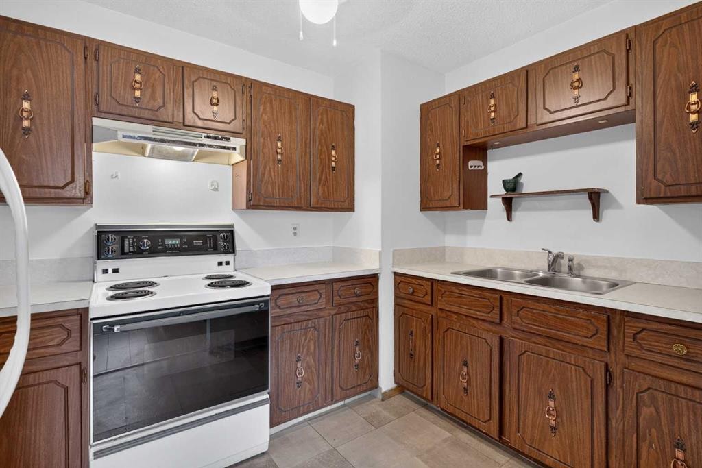 179 Pinecliff Close Ne, Calgary, AB