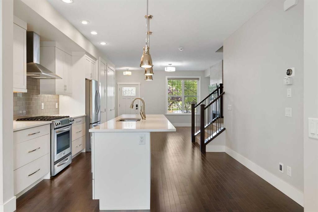 388 Quarry Park Boulevard Se, Calgary, AB